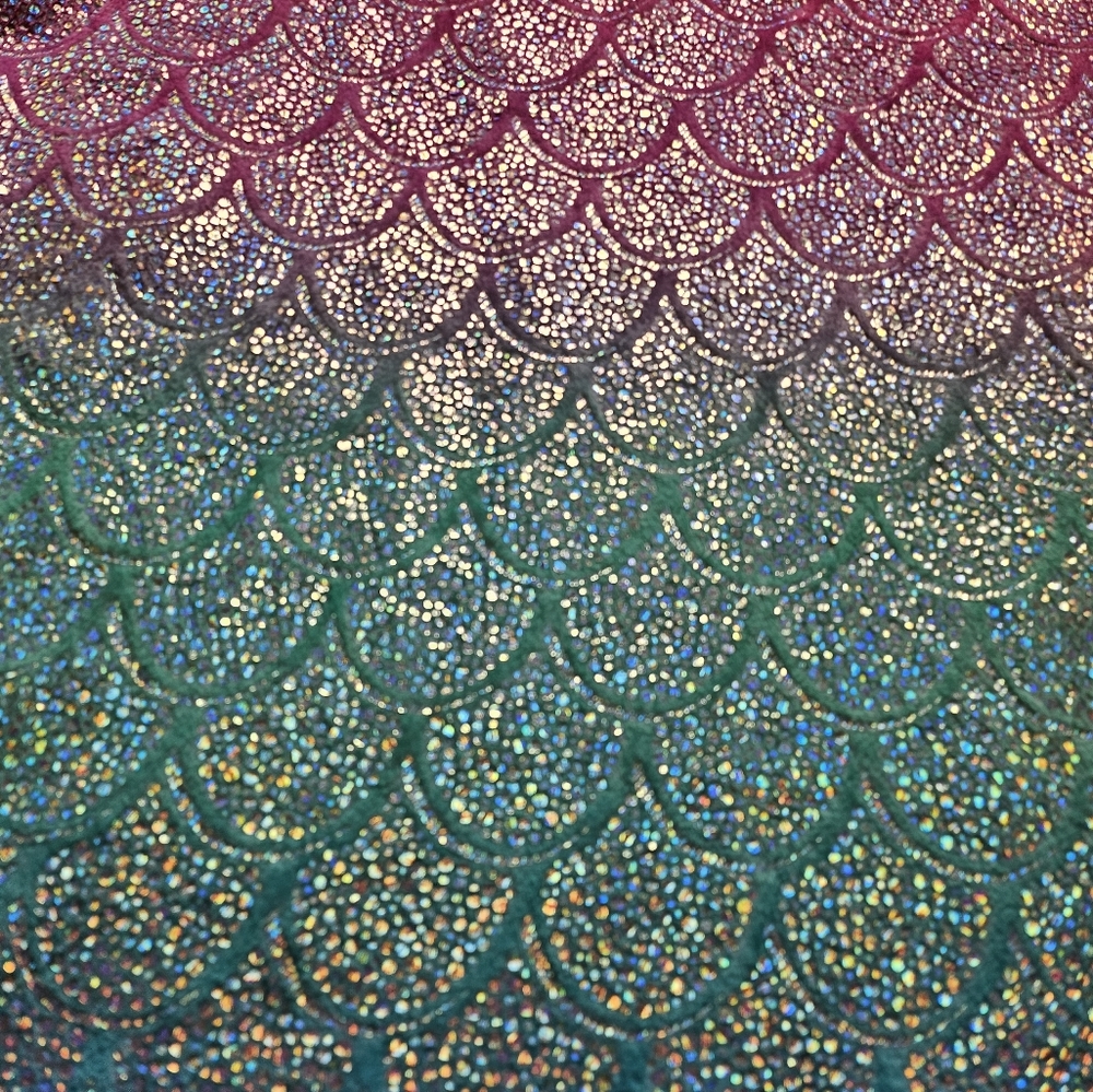 Mermaid Tail Blanket - Picture 4 of 6